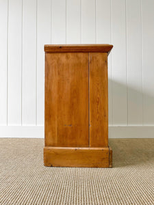 An Antique English Pine Chest of Drawers Dresser c1890