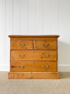 An Antique English Pine Chest of Drawers Dresser c1890