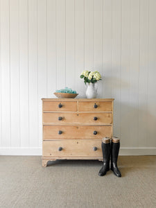 An 19th Century English Chest of Drawers or Dresser