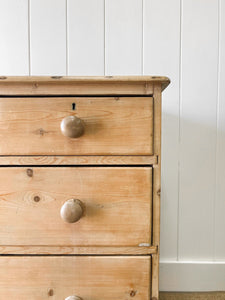 A Very Good English Pine Chest of Drawers/Dresser with Wooden Knobs c1890
