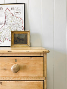 A Very Good English Pine Chest of Drawers/Dresser with Wooden Knobs c1890