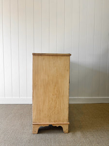 An 19th Century English Chest of Drawers or Dresser