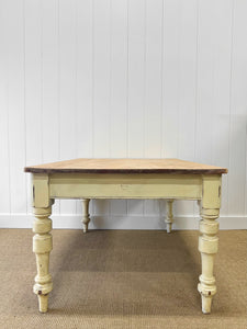 An English Country Farmhouse Pine Almost 5 ft Dining Table