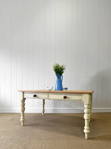 An English Country Farmhouse Pine Almost 5 ft Dining Table