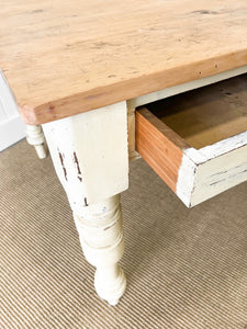 An English Country Farmhouse Pine Almost 5 ft Dining Table