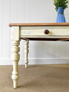 An English Country Farmhouse Pine Almost 5 ft Dining Table