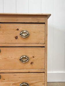 An Antique English Pine Chest of Drawers/Dresser c1890