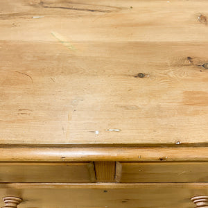 A 19th Century English Pine Chest of Drawers/Dresser with Tulip Feet