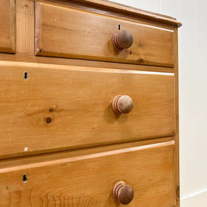A 19th Century English Pine Chest of Drawers/Dresser with Tulip Feet