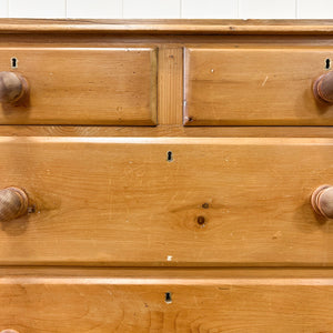 A 19th Century English Pine Chest of Drawers/Dresser with Tulip Feet