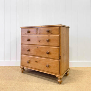 A 19th Century English Pine Chest of Drawers/Dresser with Tulip Feet