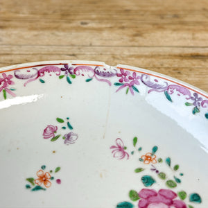 A Pair of Antique Chinese Famille Rose Luncheon Plates 18th Century