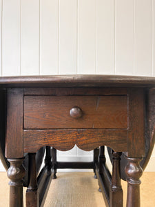 A Very Good Antique English Country Oak Drop Leaf Gate Leg Table c1760