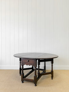 A Very Good Antique English Country Oak Drop Leaf Gate Leg Table c1760