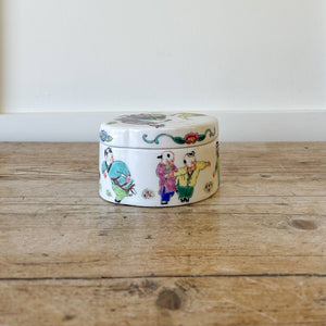 An Antique Chinese Painted Ceramic Trinket Box c1920