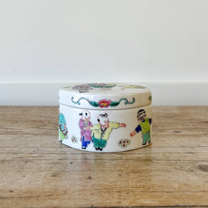 An Antique Chinese Painted Ceramic Trinket Box c1920
