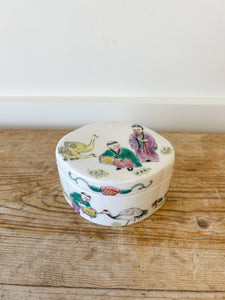 An Antique Chinese Painted Ceramic Trinket Box c1920