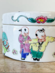 An Antique Chinese Painted Ceramic Trinket Box c1920