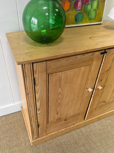 A Rustic English 19th Century Pine Cupboard c1880