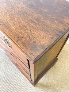 An Early 19th Century English Country Oak Chest of Drawers Dresser