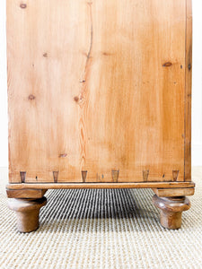 An Antique English Pine Chest of Drawers Dresser Tulip Feet with Brass Escutcheons c1890
