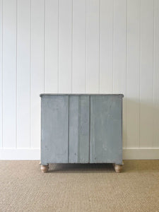 A Very Good English Pine Chest of Drawers Dresser with Wooden Knobs c1890