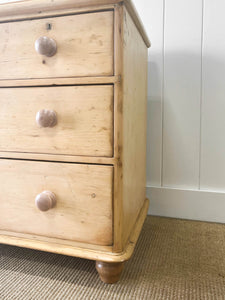 A Very Good English Pine Chest of Drawers Dresser with Wooden Knobs c1890