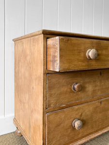 An Antique English Pine Chest of Drawers/Dresser c1890