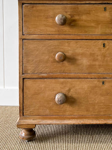 An Antique English Pine Chest of Drawers/Dresser c1890